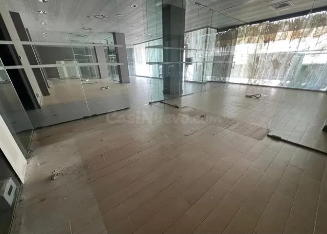Local en venta en rentabilidad en Avenida de Levante Rivas-v - foto 2