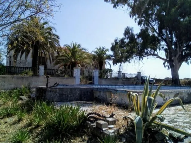 ESPECTACULAR CASA EN VENTA EN VIÑAS DE LA MATA, CÁCERES – 10 - foto 2