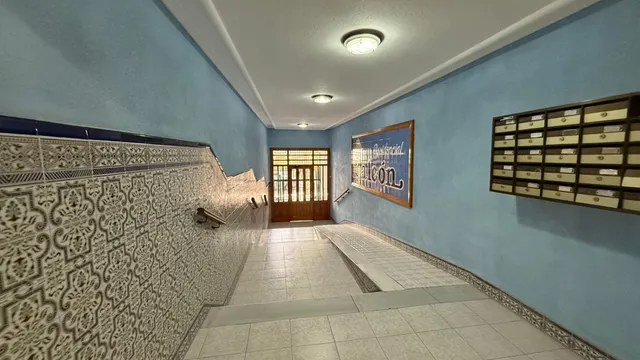 Apartamento 1 habitación 54m² en venta - Estacion de autobuses — 33