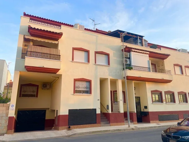 Ático 3 habitaciones 95m² en venta - Zona Pueblo
