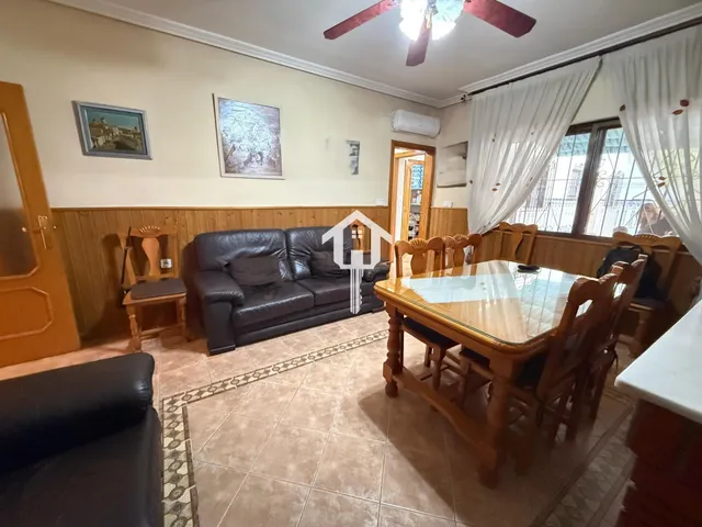 Espectacular casa pareada reformada en san vicente del raspeig: 142m2, 5 dormitorios, patio y terraza con solárium — 20