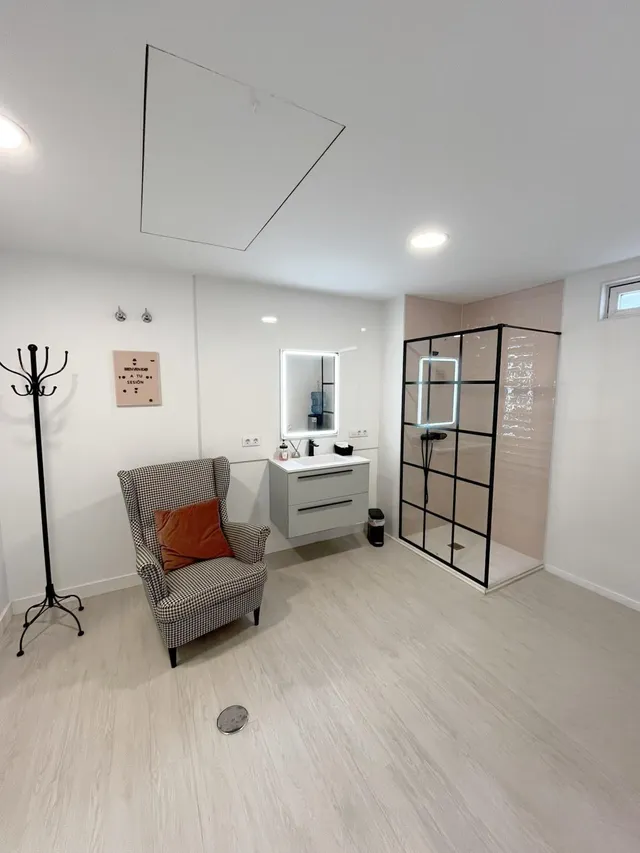 Local comercial 179m² en venta - Alcampo — 17