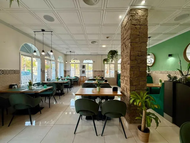Local comercial 101m² en alquiler - Los secanos — 49