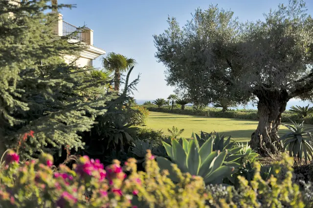 Chalet 5 habitaciones 720m² en venta - Costa del Sol — 38