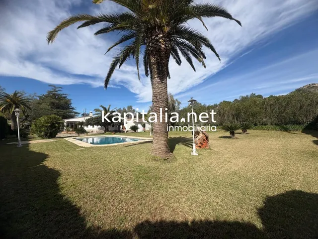 ESPECTACULAR CHALET A LA VENTA EN BARCHETA — 20