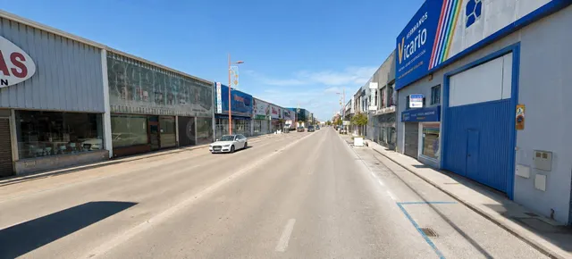 NAVE INDUSTRIAL EN POLÍGONO EL TORNO – CHICLANA