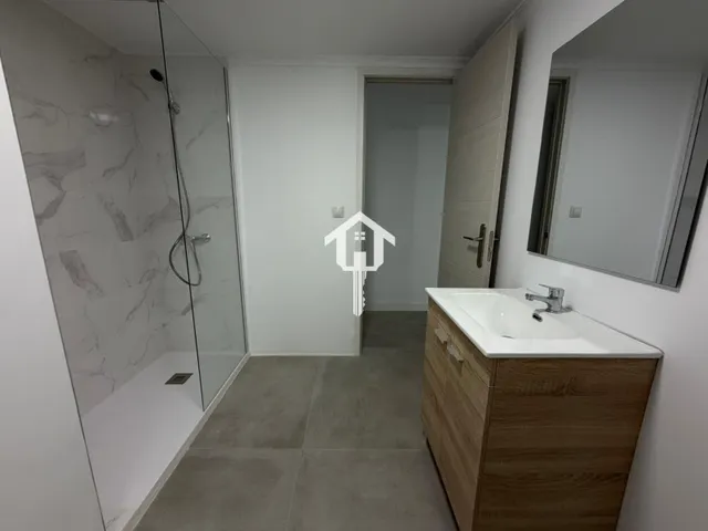 Piso en venta en Alicante, 109m2, 3 habitaciones, 1 baño completo, segunda planta con ascensor en la zona de carolinas bajas. — 18