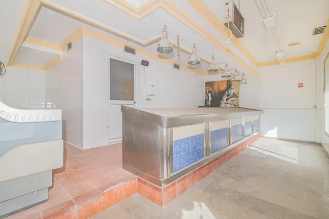 Local Comercial en la Calle San Miguel de Armilla — 10