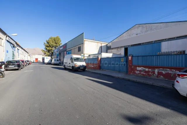EN VENTA NAVE INDUSTRIAL EN ATARFE GRANADA CON AMPLIACIÓN - foto 4