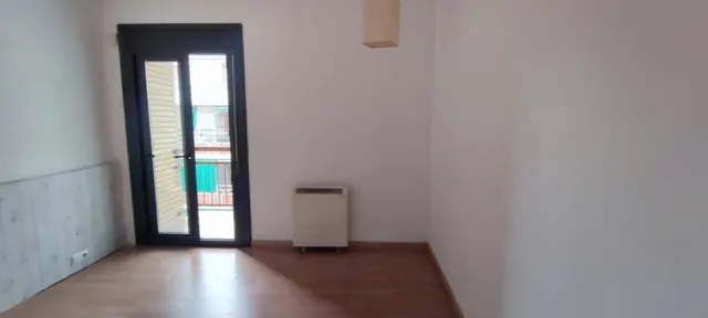 PISO DE ALQUILER EN EL CENTRO DE SÚRIA – 3 habitaciones Y BA - foto 4