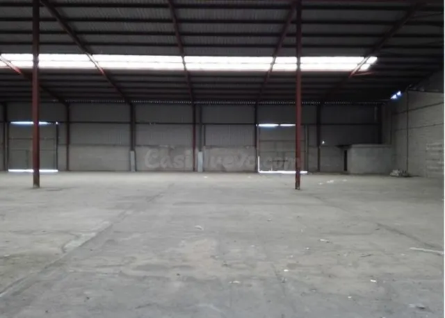 Local comercial 4500m² en venta - Vila-real
