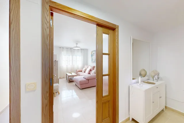 ¡Tu nuevo hogar en Beniel te está esperando! Luminoso, acogedor y listo para entrar a vivir — 24