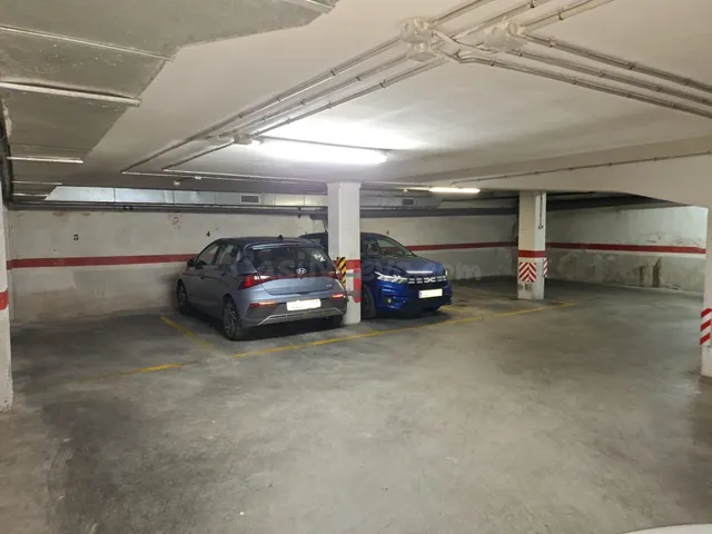 Parking en C/ Jaume I, 16 — 3