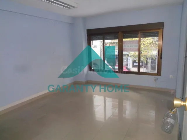 Se alquila o se vende despacho de 150m. en el centro - foto 2