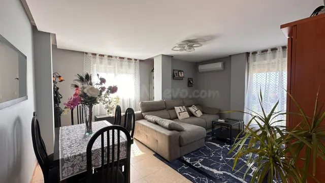 AMPLIO PISO EXTERIOR EN VENTA EN MASSALAVÉS CON GARAJE Y TRA - foto 3