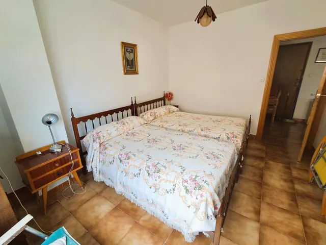 Piso de 4 dormitorios en primera línea de La Colonia con espectaculares vistas a la playa — 19