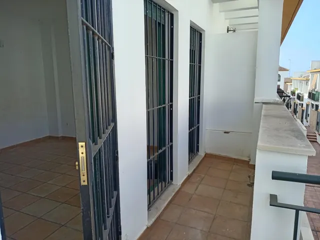 Venta de Casa Adosada en Isla Cristina, Huelva. — 9