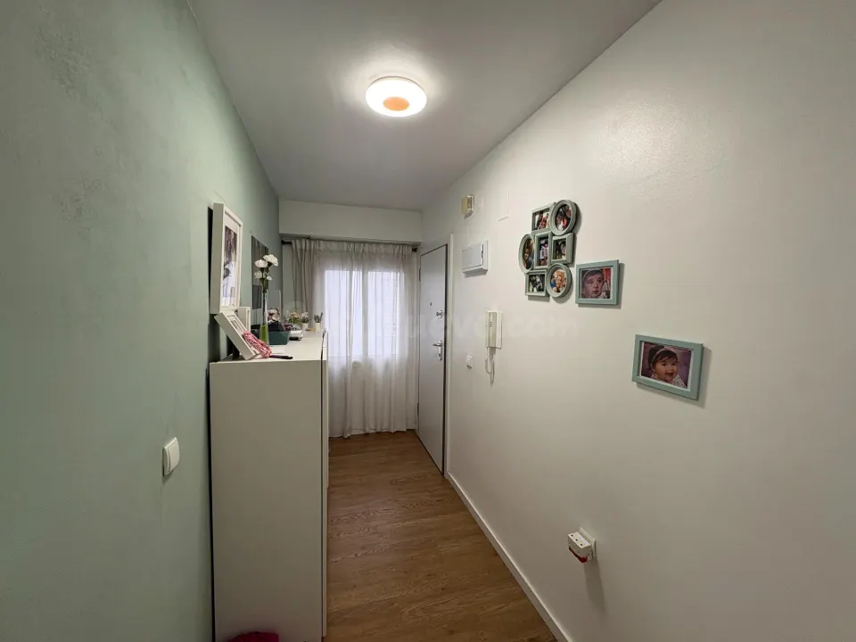 Vivienda totalmente con Ascensor reformada de 3 habitaciones, muy bien equipada y junto a la Alameda