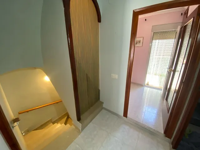 ¡AMPLIA VIVIENDA CON TERRAZA EN LA ZONA ALTA DE LA POBLACIÓN! — 28