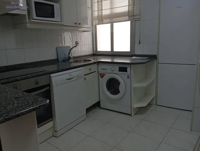 Amplio y Luminoso Piso en San Antón, Logroño - €395.000 — 6