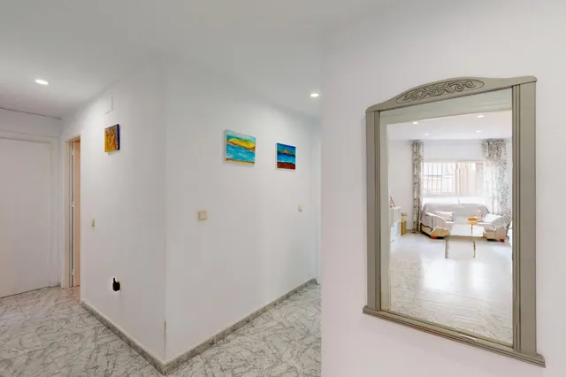 Espacioso piso en Canteras con gran dormitorio principal en suite, patio y plaza de garaje. Cartagena — 19