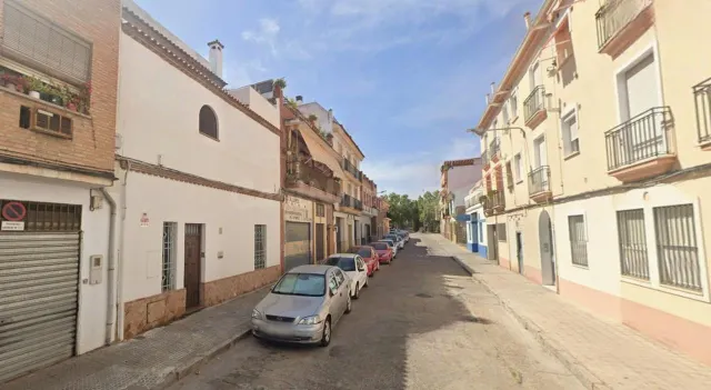 UNIFAMILIAR EN VENTA EN EL BARRIO DE LA HUERTA. ACTIVO INMOB