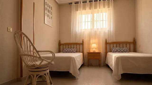 Apartamento de 1 dormitorio en Torrevieja, zona la siesta — 11