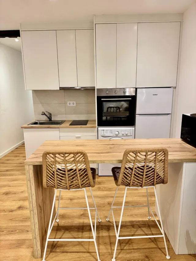 APARTAMENTO DE DISEÑO CON TERRAZA Y JARDÍN — 7