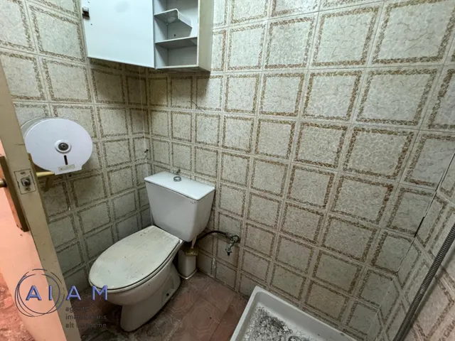 LOCAL COMERCIAL EN VENTA — 17