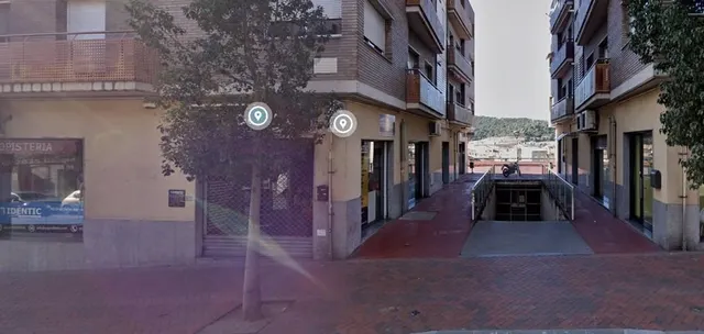 LOCAL COMERCIAL en VENTA — 9