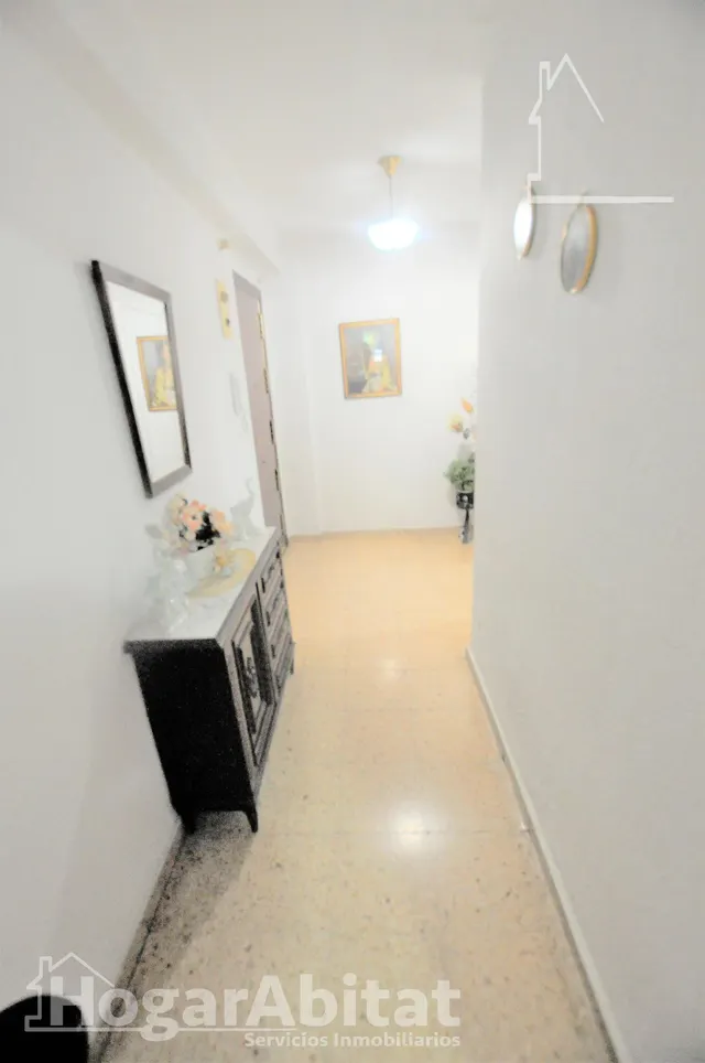 ¡UBICACIÓN IDEAL! AMPLIO, EXTERIOR Y LUMINOSO CON ASCENSOR Y TRASTERO — 26