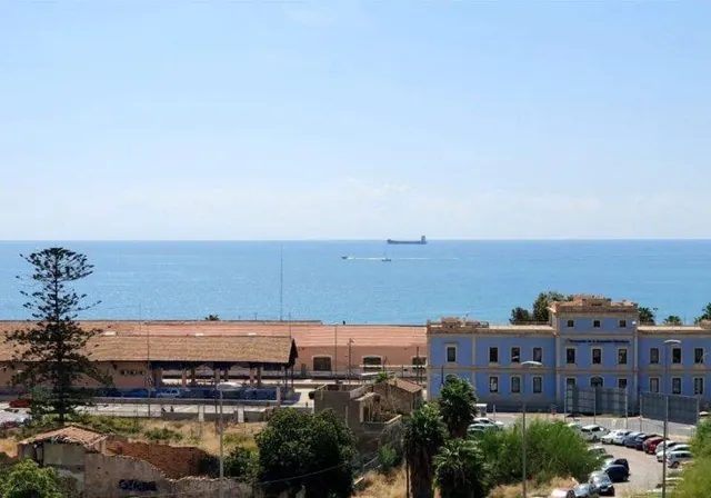 A 50 metros de la playa del Postiguet — 22
