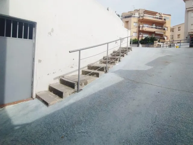 PARKING EN CUNIT MUY CERCA DE LA PLAYA — 15