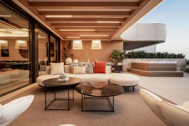 Chalet 4 habitaciones 447m² en venta - Costabella - Ricmar — 4