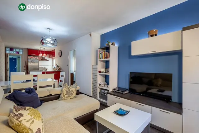 Piso reformado junto a triunfo — 4