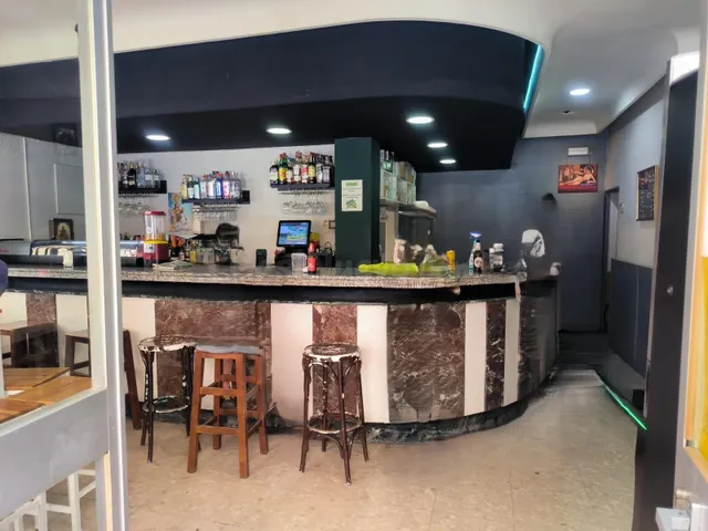 Local comercial en venta en Fuengirola.