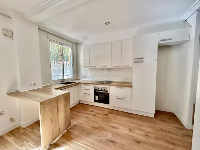 Amplia Planta Baja en Patraix, Valencia: Ideal para Familias - foto 5