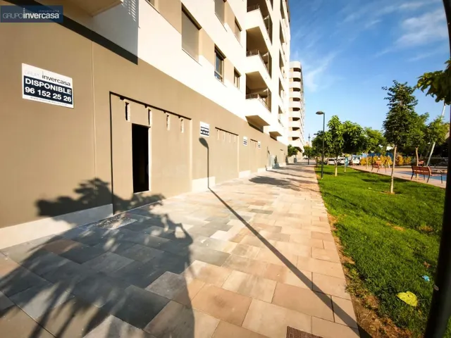 Espectacular local de obra nueva de 165 m2 en parque Moli D´ - foto 5