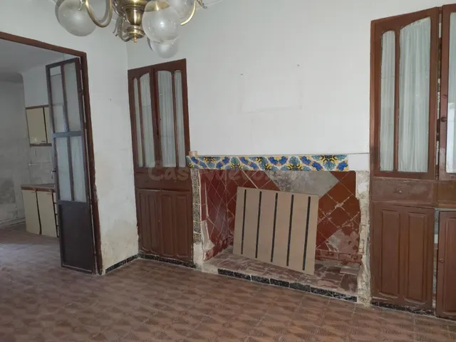 Casa amplia para reformar en el Barrio Sagrado Corazón – Mol - foto 3