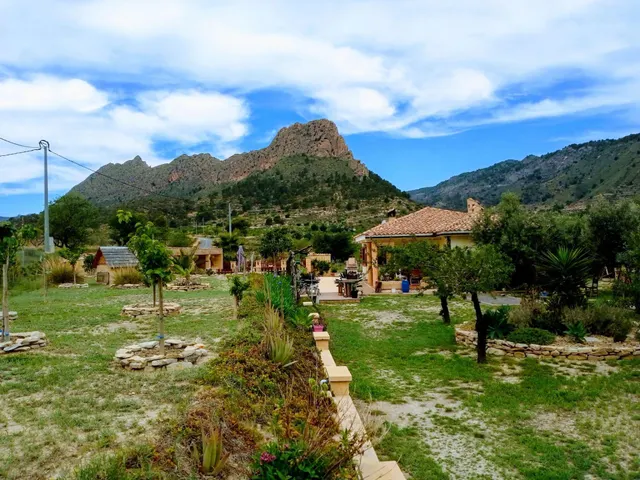 Encantadora Villa en Relleu con Vistas a la Montaña y Máxima Privacidad — 8