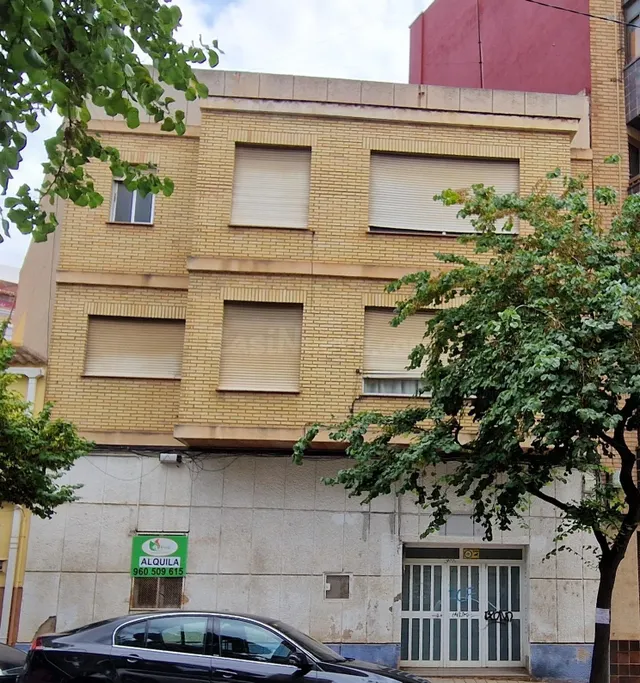 EDIFICIO DE 497M2 CON PB + 2 ALTURAS+TERRAZA