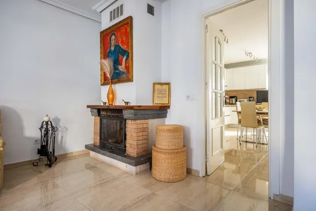 Espaciosa vivienda pareada con jardín, piscina, garaje y gran terraza en Mairena del Aljarafe — 19