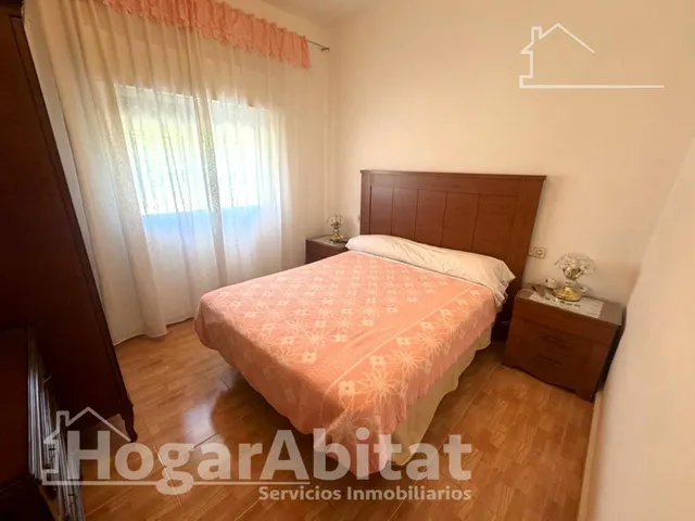 ¡VISTAS A LAS MONTAÑAS! CHALET CON TERRENO RÚSTICO, TERRAZA, PISCINA Y GARAJE CUBIERTO — 17