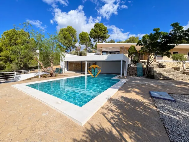 CHALET CERCA DEL ALBIR — 8