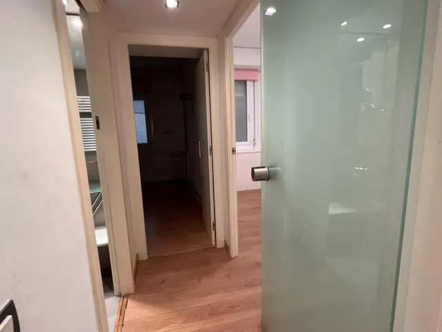 PISO MUY AMPLIO Y TRANQUILO EN SARRIA — 30