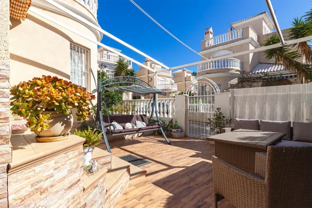 Villa 4 habitaciones 105m² en venta - La Florida - foto 3