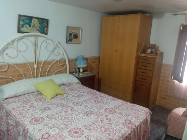 casa amplia de dos plantas con patio en Cehegín — 31