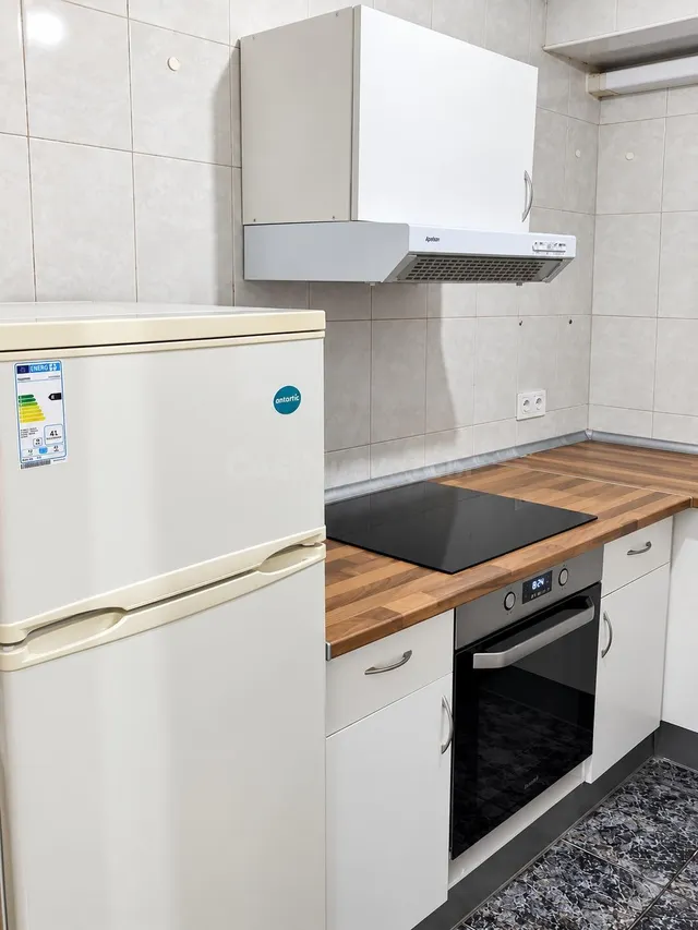 ¡Atención Inversores! Se vende piso alquilado de 3 Dormitori - foto 4