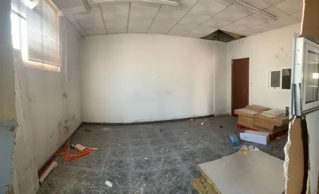 ESTUPENDA NAVE EN PUENTE TOCINOS EN ALQUILER JUNTO MIGUEL INDURAIN, CON ENTRADA PARA CAMIONES. — 6