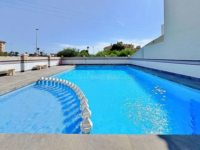 Se vende un bungalow de dos dormitorios y un solárium privad - foto 5